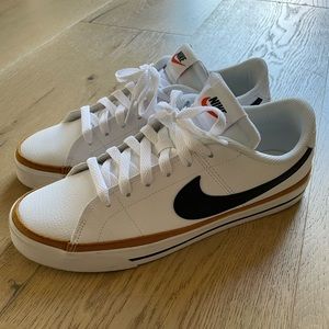Nike Women's Court Legacy Shoes
Color: White/Black/Desert Ochre Size 10